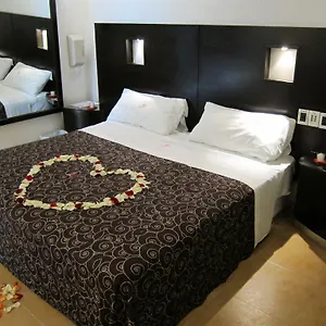 Paris Motel
